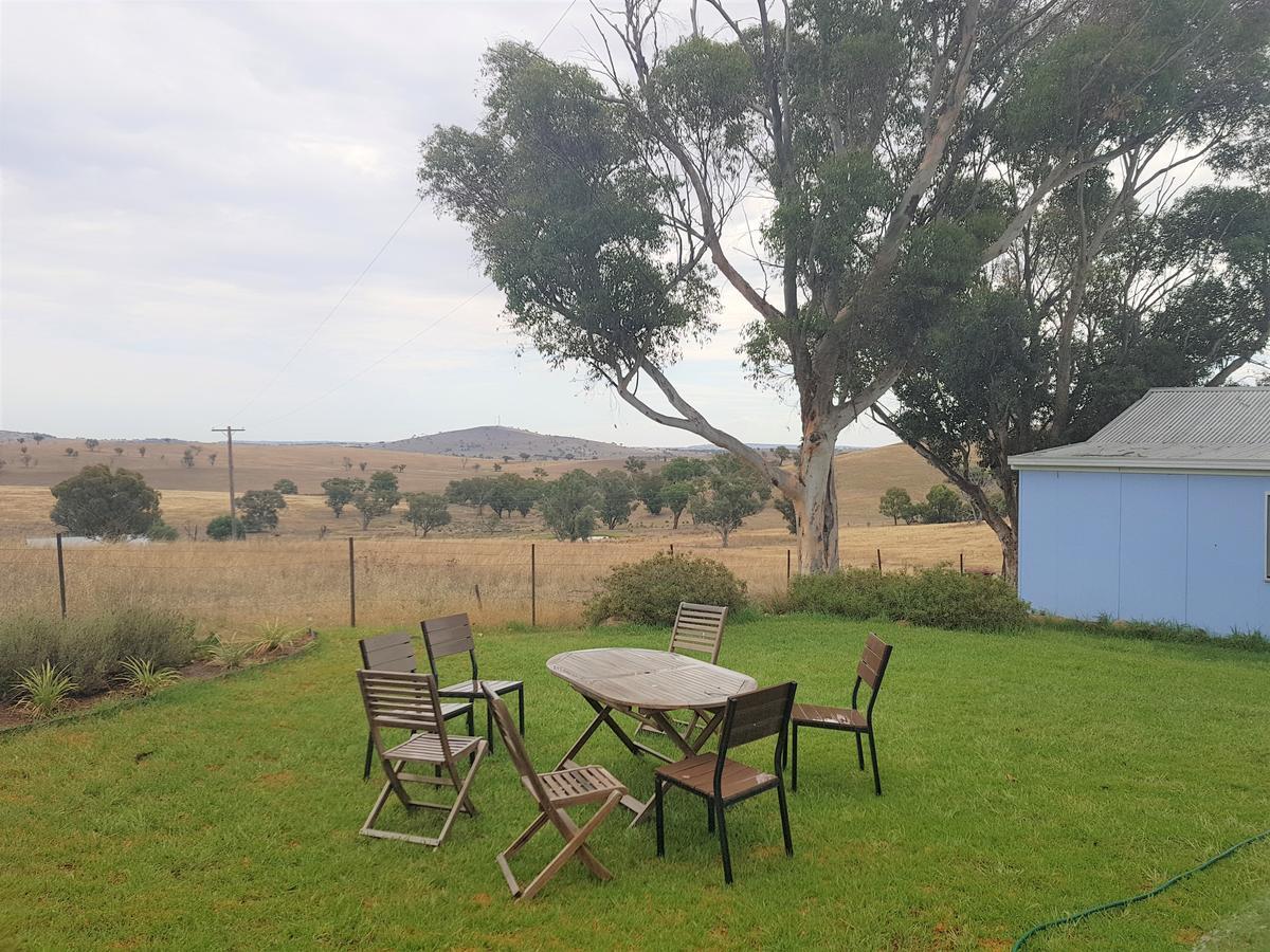 Wantana Cottage Farmstay Boorowa Экстерьер фото